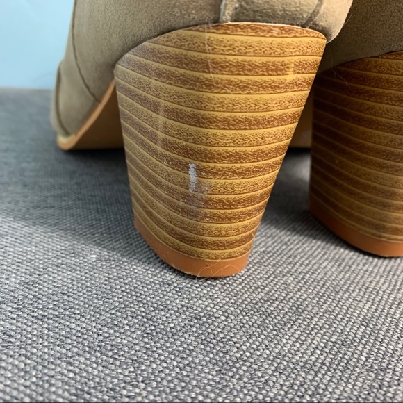 Tan Heeled Booties - Picture 3 of 8